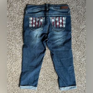 Wallflower Women's American Flag Back Pocket Denim Jean Capris - Size 5